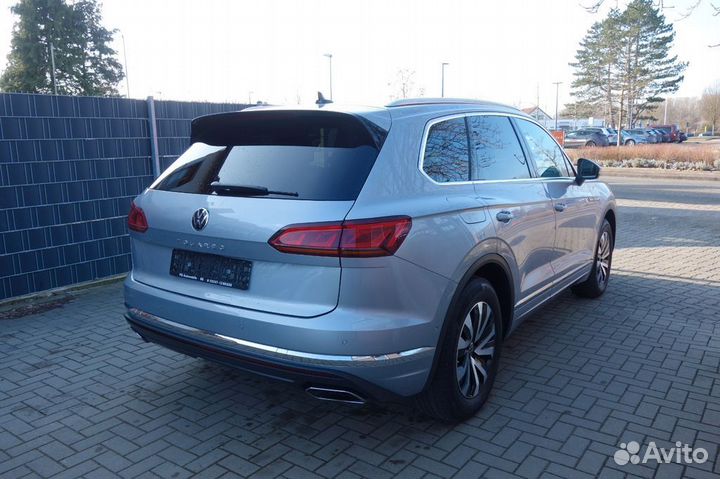 Запчасти б/у Volkswagen Touareg