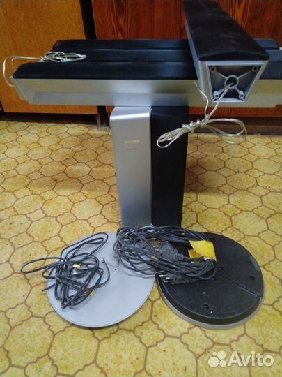 Hyundai H-MS160-Сабвуф колон кин Philips-Магнитола