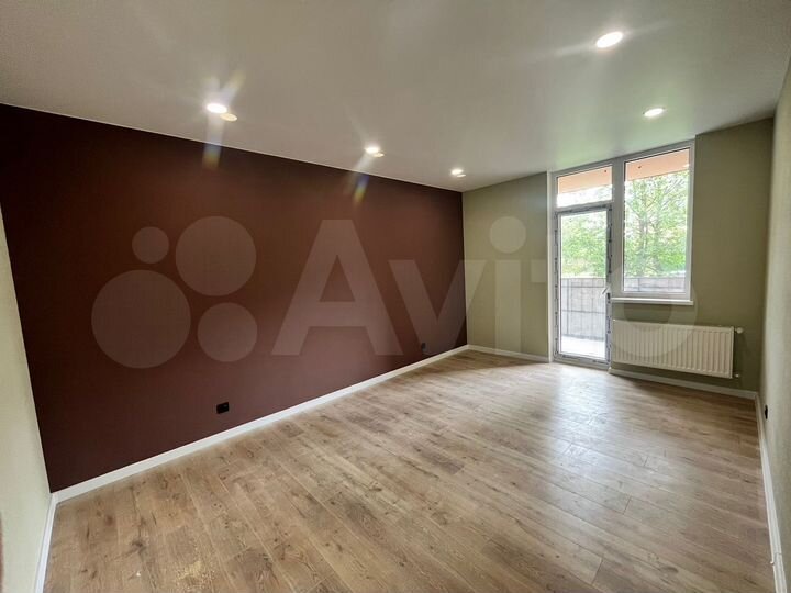 2-к. квартира, 66 м², 1/13 эт.