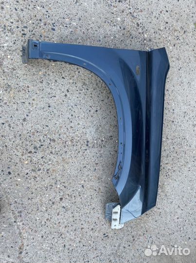 Крыло правое переднее Nissan x-trail t31