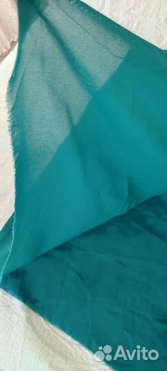 Отрез ткани шифон изумрудный цвет