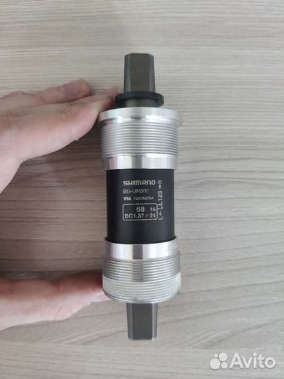 Каретка для велосипеда Shimano