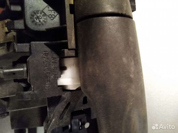 Ручка передней правой двери Renault Scenic 2