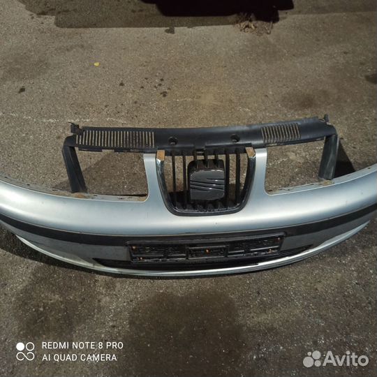 Seat Alhambra 1 (Рестайлинг) Бампер передний