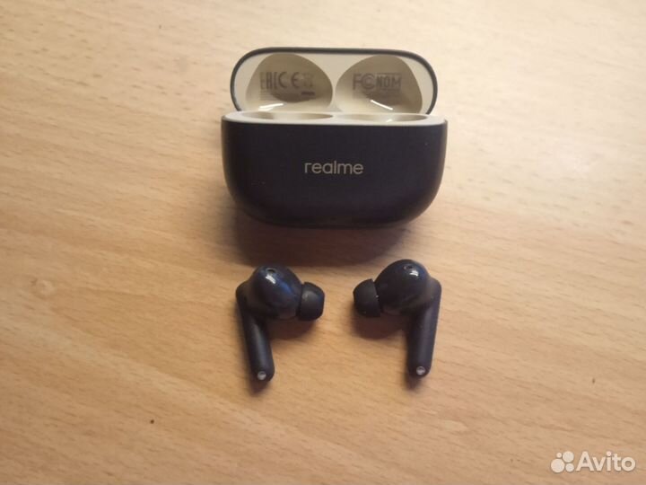 Беспроводные наушники realme buds t300