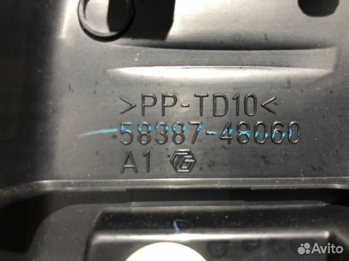 Обшивка багажника Lexus Rx 350 DBA-GGL10W 2GR-FE