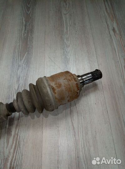 Привод подвески колеса Nissan teana J31 Лев