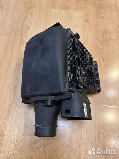 Корпус воздушного фильтра Infiniti Q50 V37 2.0T