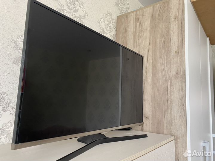 Телевизор samsung (самсунг)