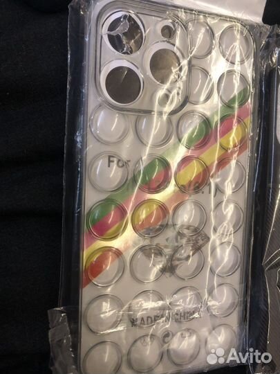 Чехол на iPhone 13pro и защитное стекло