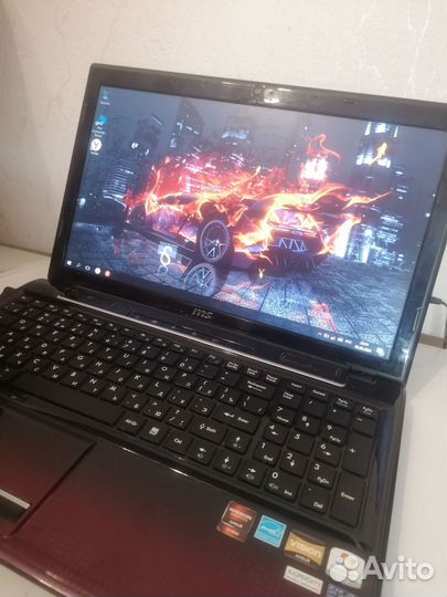 Ноутбук msi ssd, состояние отличное