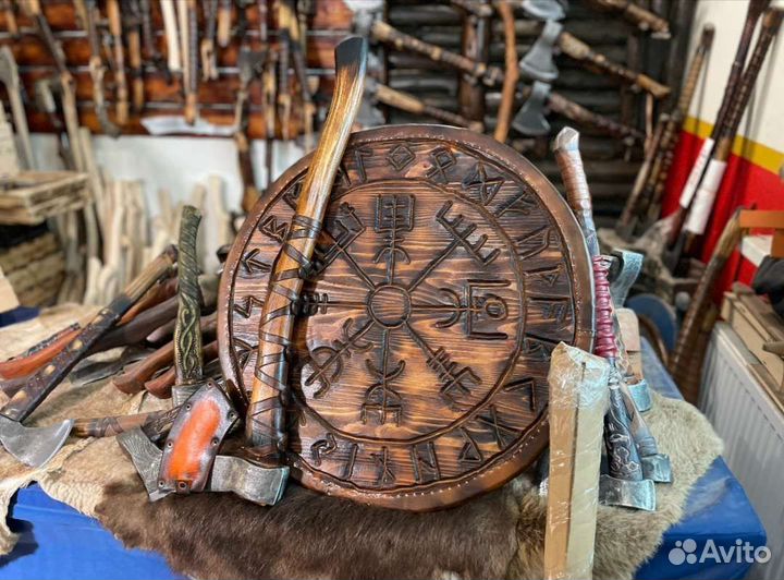 Топор кованый ручной работы