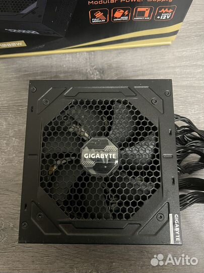 Блок питания Gigabyte 1000W