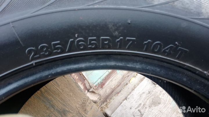 Kumho Solus KL21 235/65 R17