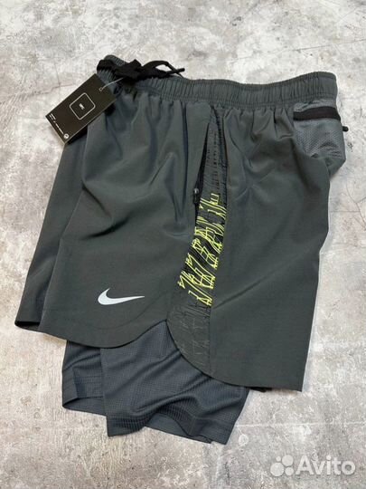 Шорты-тайтсы Nike для бега