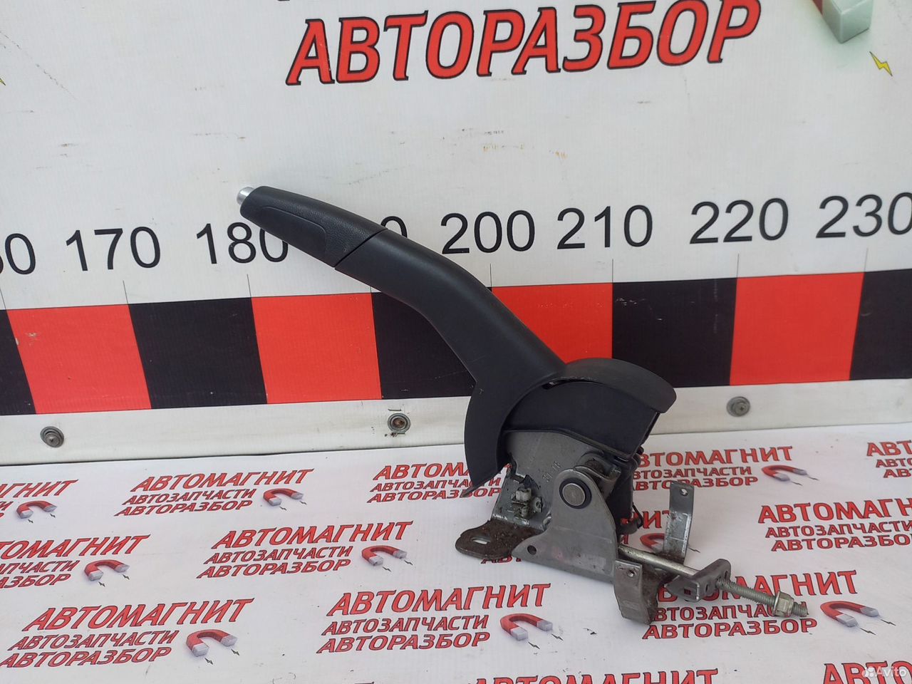 Ручник рычаг стояночного тормоза Рено Дастер 2