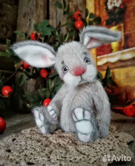 Игрушка заяц