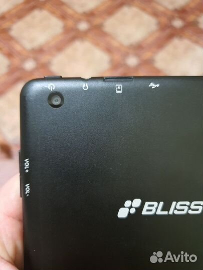 Планшет Bliss pad m8040b