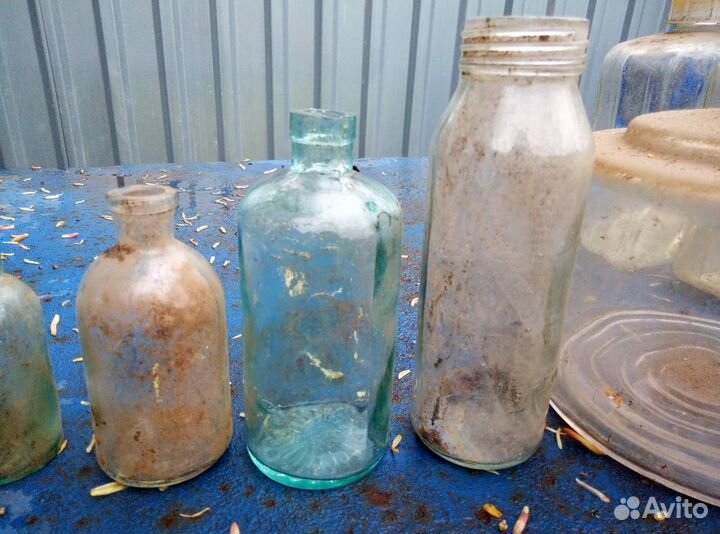 Пузырьки, банки, бутылки, флаконы, рукомойник СССР