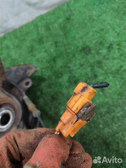 Кулак передний правый Honda CR-V 2 (RD5) 2005