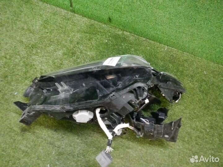Фара левая Mazda Mazda6