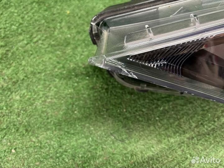 Фара левая Hyundai Solaris