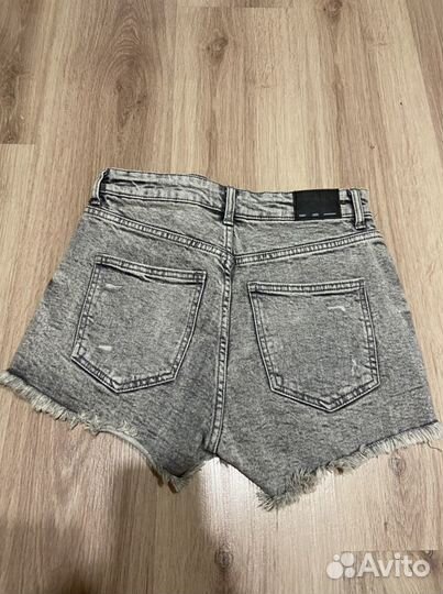 Шорты bershka 44-46