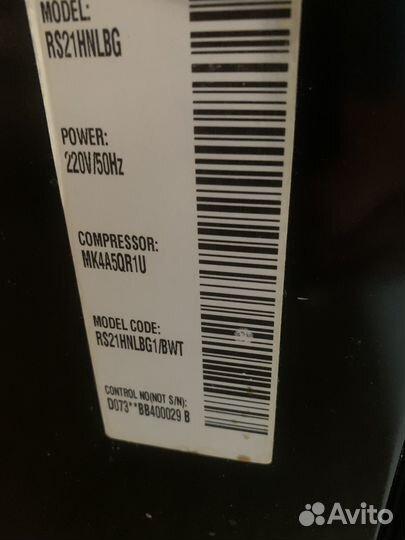 Холодильник Самсунг чёрное стекло