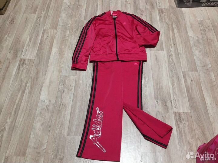 Костюм спортивный