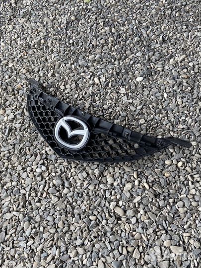 Решетка радиатора Mazda 3bk