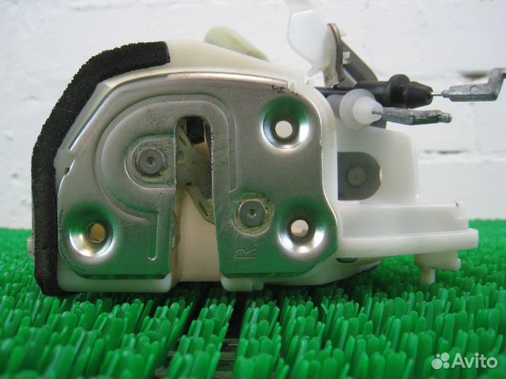 Замок двери задней правой Mazda 6 (GJ) 2014