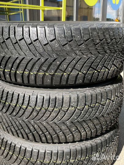 Michelin X-Ice North 4 255/35 R21 98H