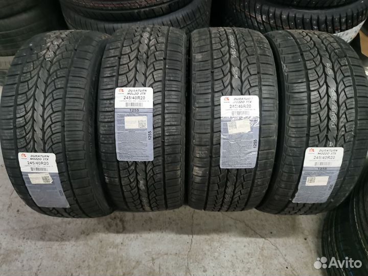 Duraturn Mozzo STX 245/40 R20