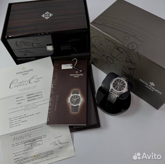 Patek Philippe aquanaut travel time