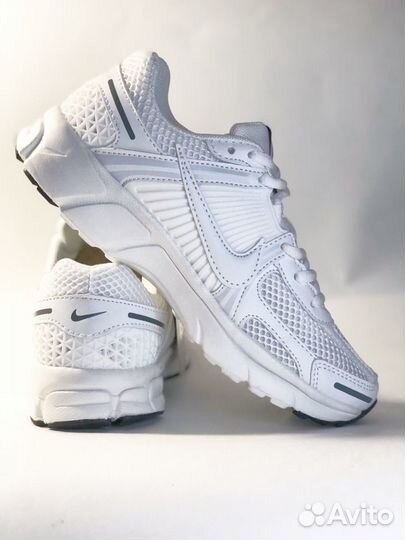 Кроссовки Nike Air Zoom Vomero 5 новые