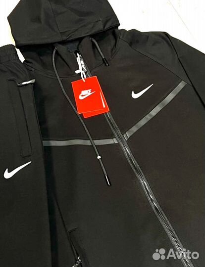 Спортивный костюм