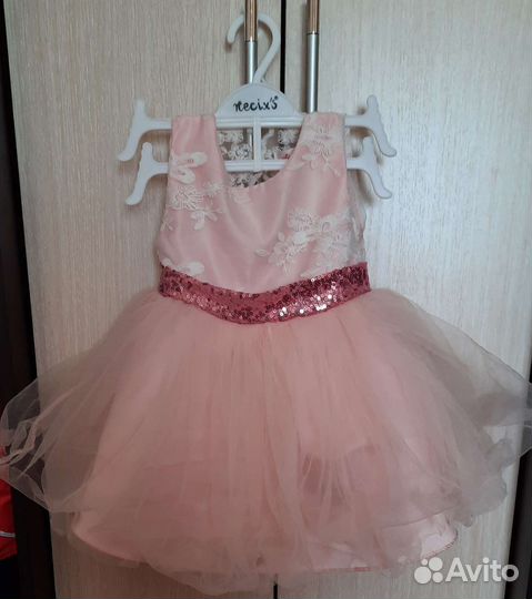 Платье на девочку