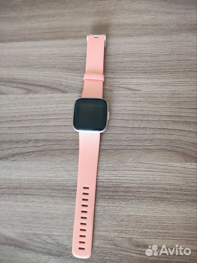Часы fitbit versa 2