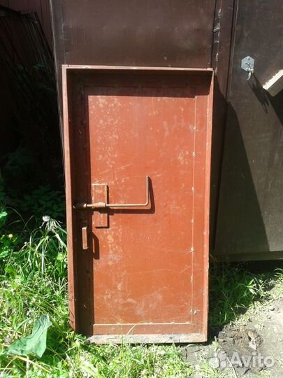 Дверь - калитка для гаража