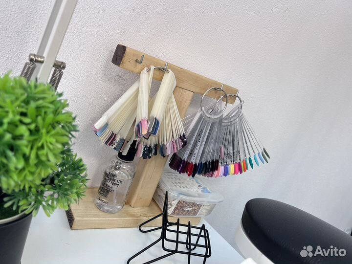 Подставка для типс и украшений