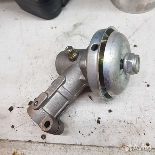 Угловой редуктор для триммера