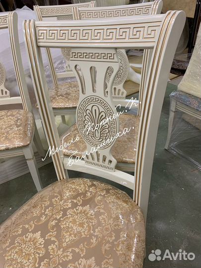 Стул новый деревянный