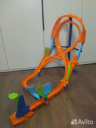 Hot wheels трек