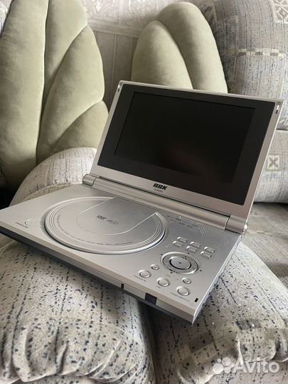 Портативный dvd плеер BBK DL383DC