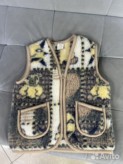 Жилетка детская новая