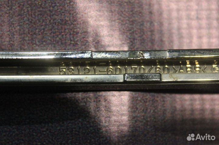 Молдинг дефлектора решетки радиатора - Lexus LX