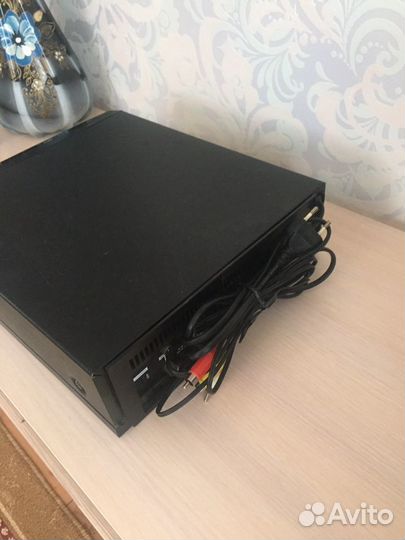 Видеомагнитофон