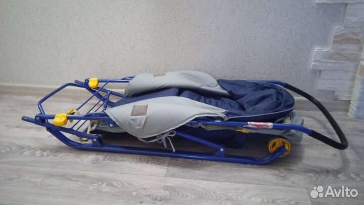 Санки с колесами Nika