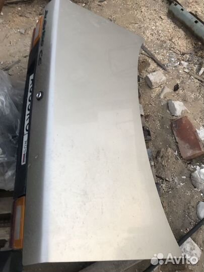 Крышка багажника ауди 100 92г.в. Двс 1,8 / 90л.с