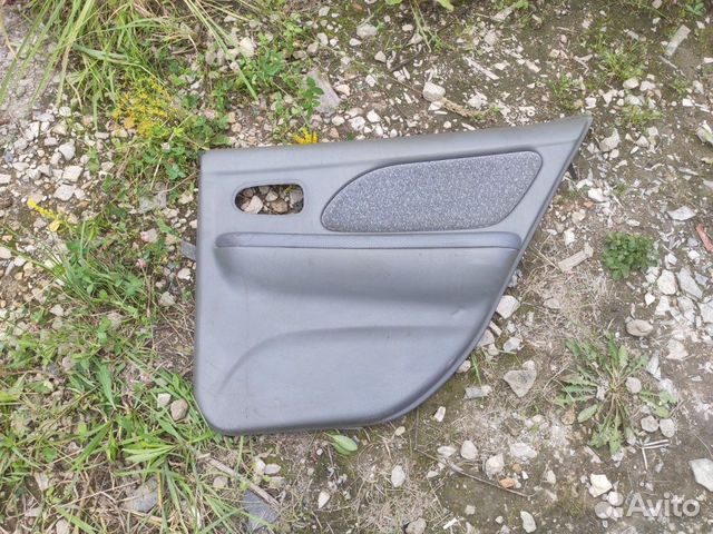 Обшивка двери задняя правая Hyundai Sonata EF 2.4